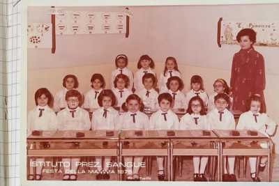 I ricordi di Maria, una delle ultime "maestre uniche": �Conservo le foto di tutti i miei alunni�